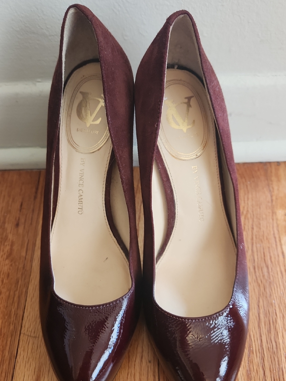 Vince Camuto Women's Burgundy Mixed-Material Pointed Pumps